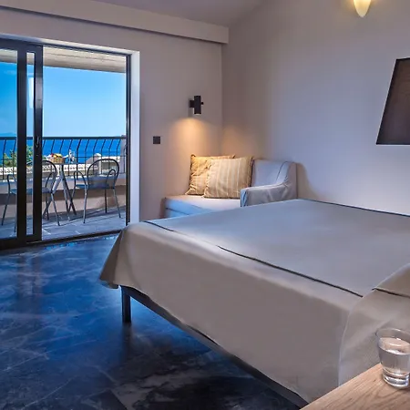 أيولوس بيتش 4* Gastouri (Corfu)