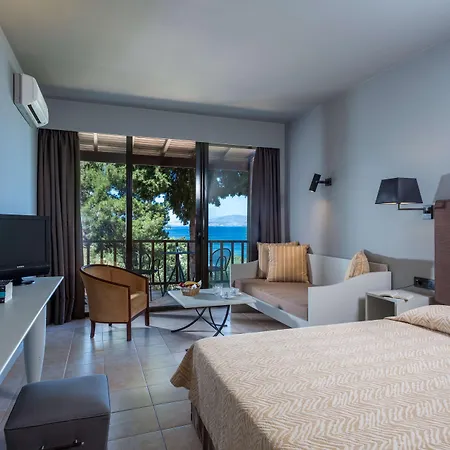 أيولوس بيتش منتجع Gastouri (Corfu)
