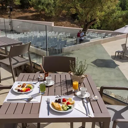 أيولوس بيتش Gastouri (Corfu)