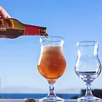 Aeolos 4*